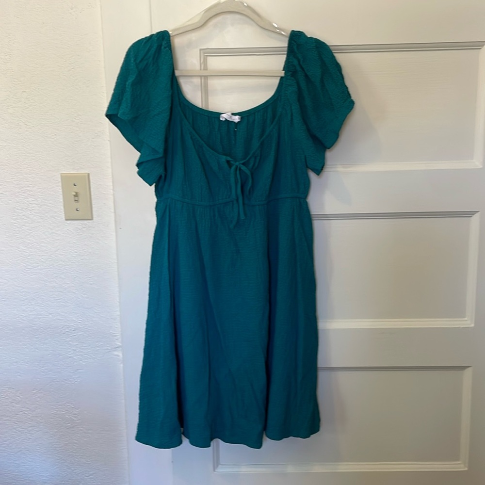 All in Favor lightweight dress in “Everglade” XL